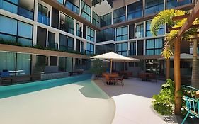 Sunny Hall Flat